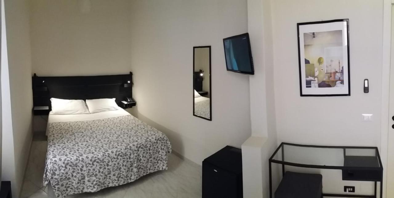 Hotel Malibu สโปตัวร์โน ภายนอก รูปภาพ