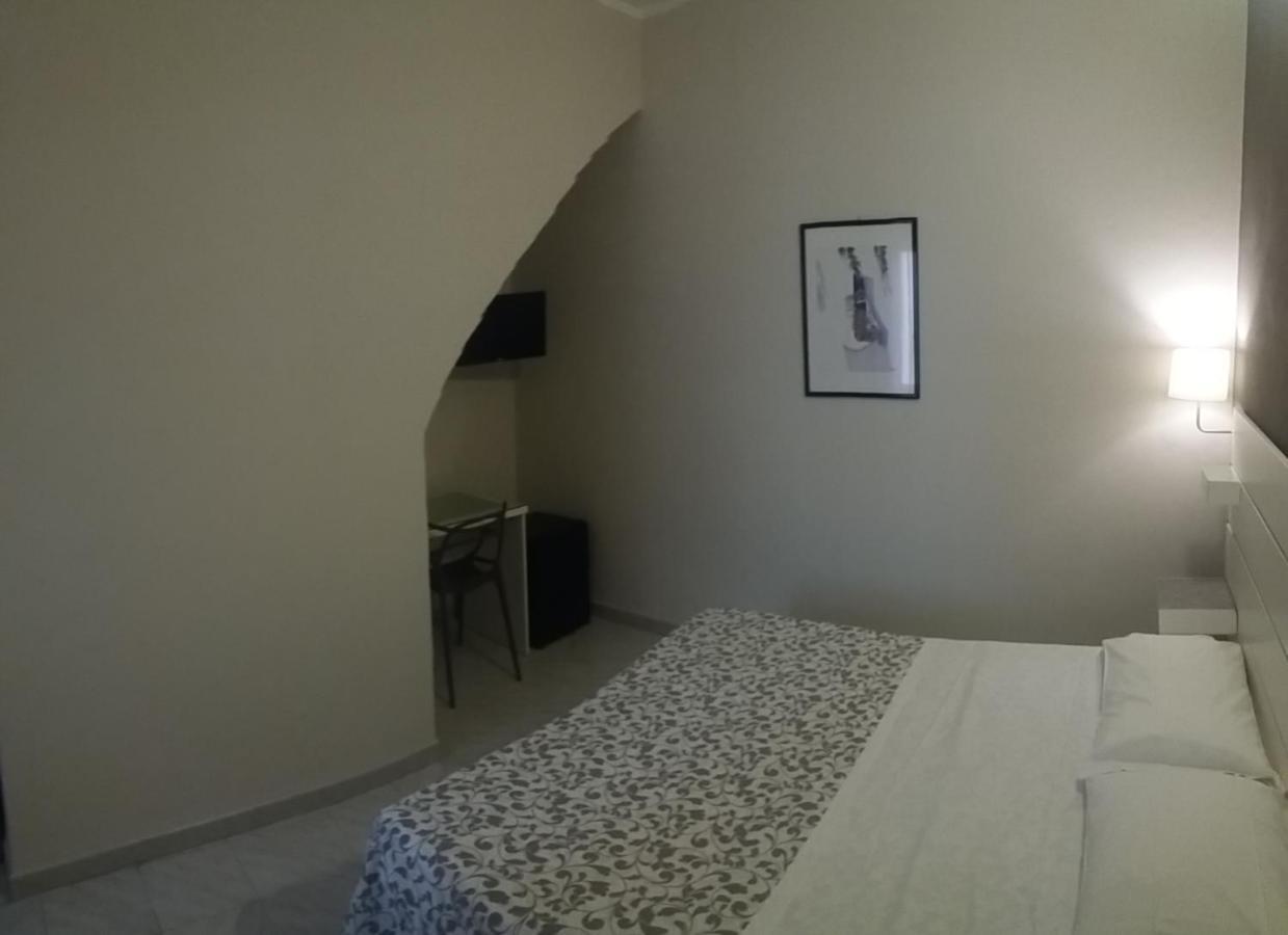 Hotel Malibu สโปตัวร์โน ภายนอก รูปภาพ